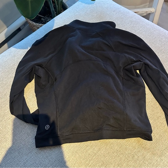 Lululemon It's Rulu Cropped Half Zip
Updated - Picture 4 of 4